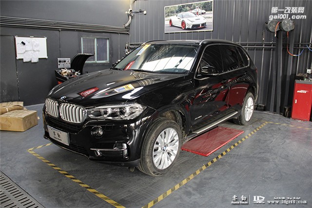 寶馬X5改裝原廠19寸輪轂--湖南專業(yè)保時(shí)捷改裝