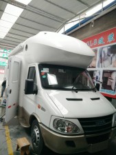 西安房車改裝/杰歌房車之依維柯C型房車