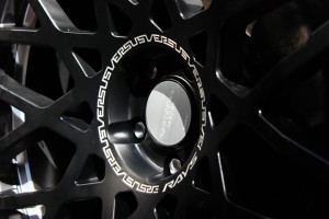 海亞：奧迪Q5 升級(jí) RAYS VV10M 20寸輪轂 倍耐力Pzero輪胎