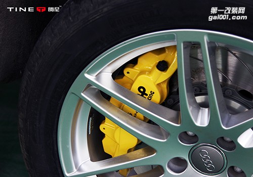 奧迪 Q5  升級AP RACING 剎車系統(tǒng)
