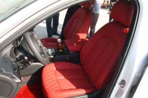 奧迪Ａ６Ｌ紅色內(nèi)飾改裝