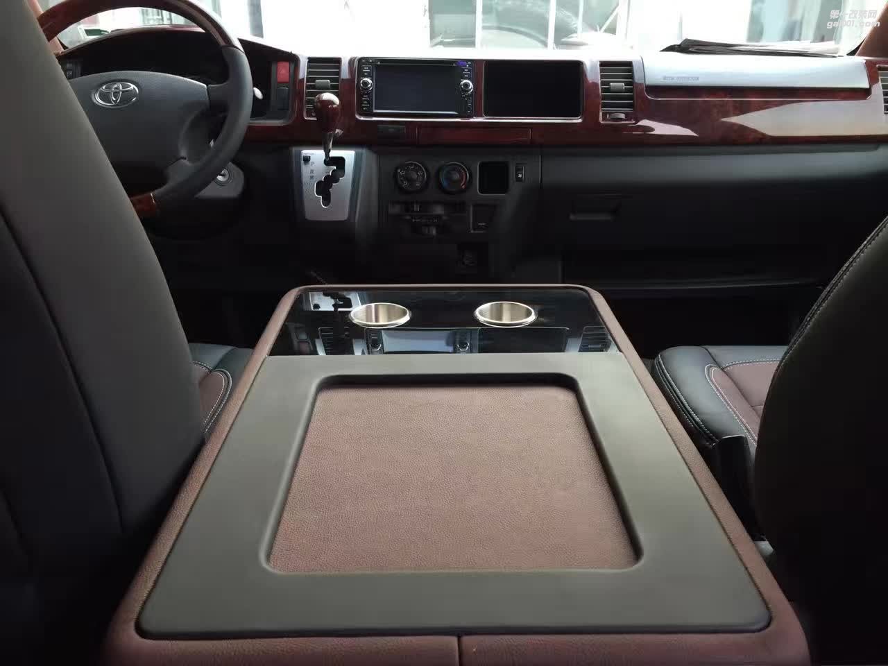 海獅豪華改裝交車