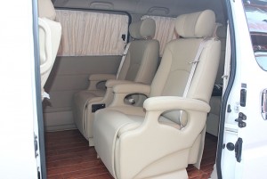 金杯閣瑞斯 商務(wù)車改裝價(jià)格?。?！