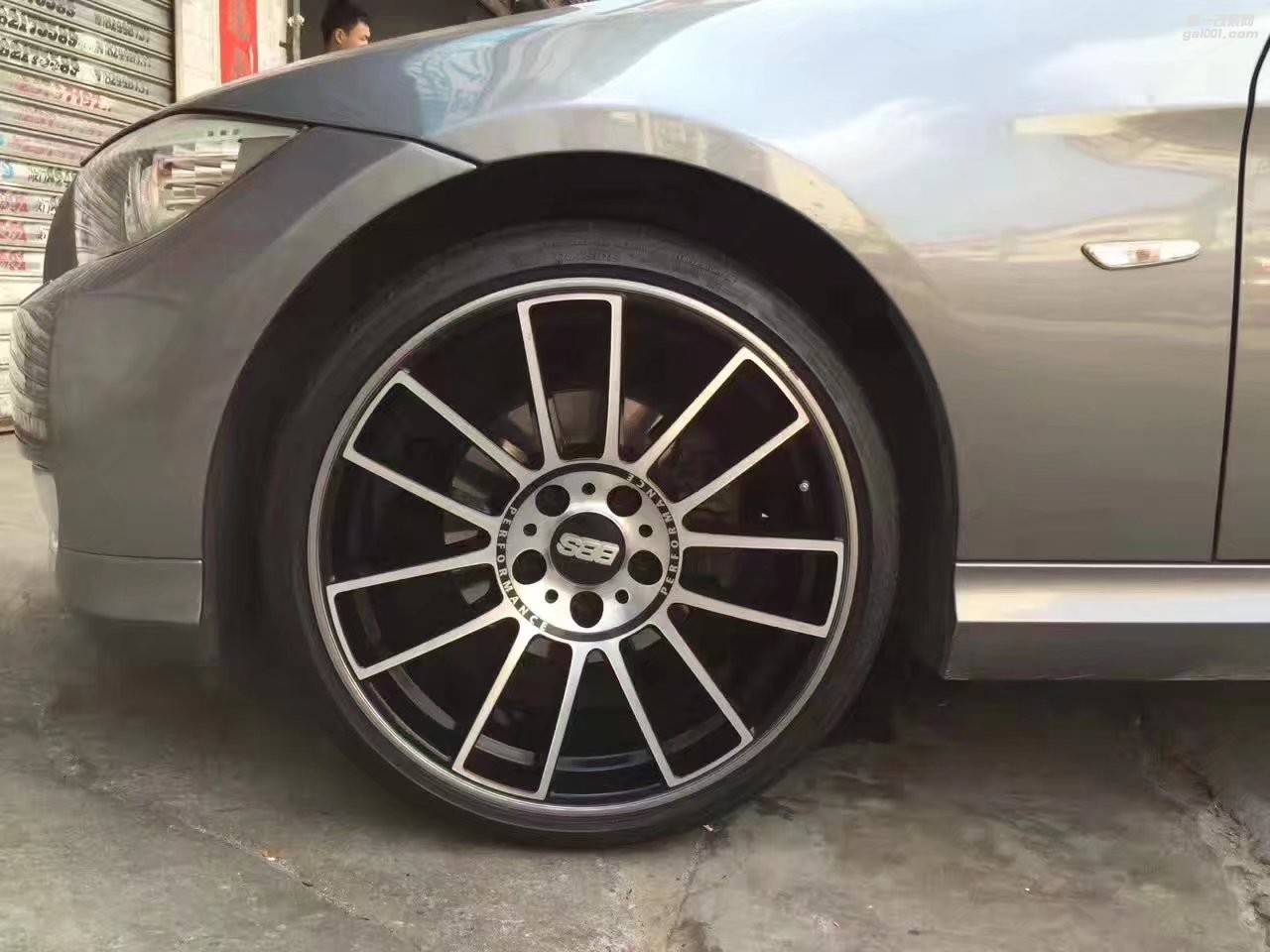 寶馬 ，換 BBS 19寸 完工！