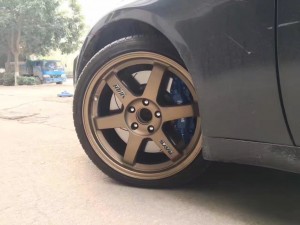 雷克薩斯，換 RAYS  TE37  完工！