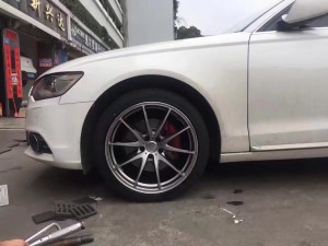 奧迪， 裝 RAYS.  G25   19寸 完工！