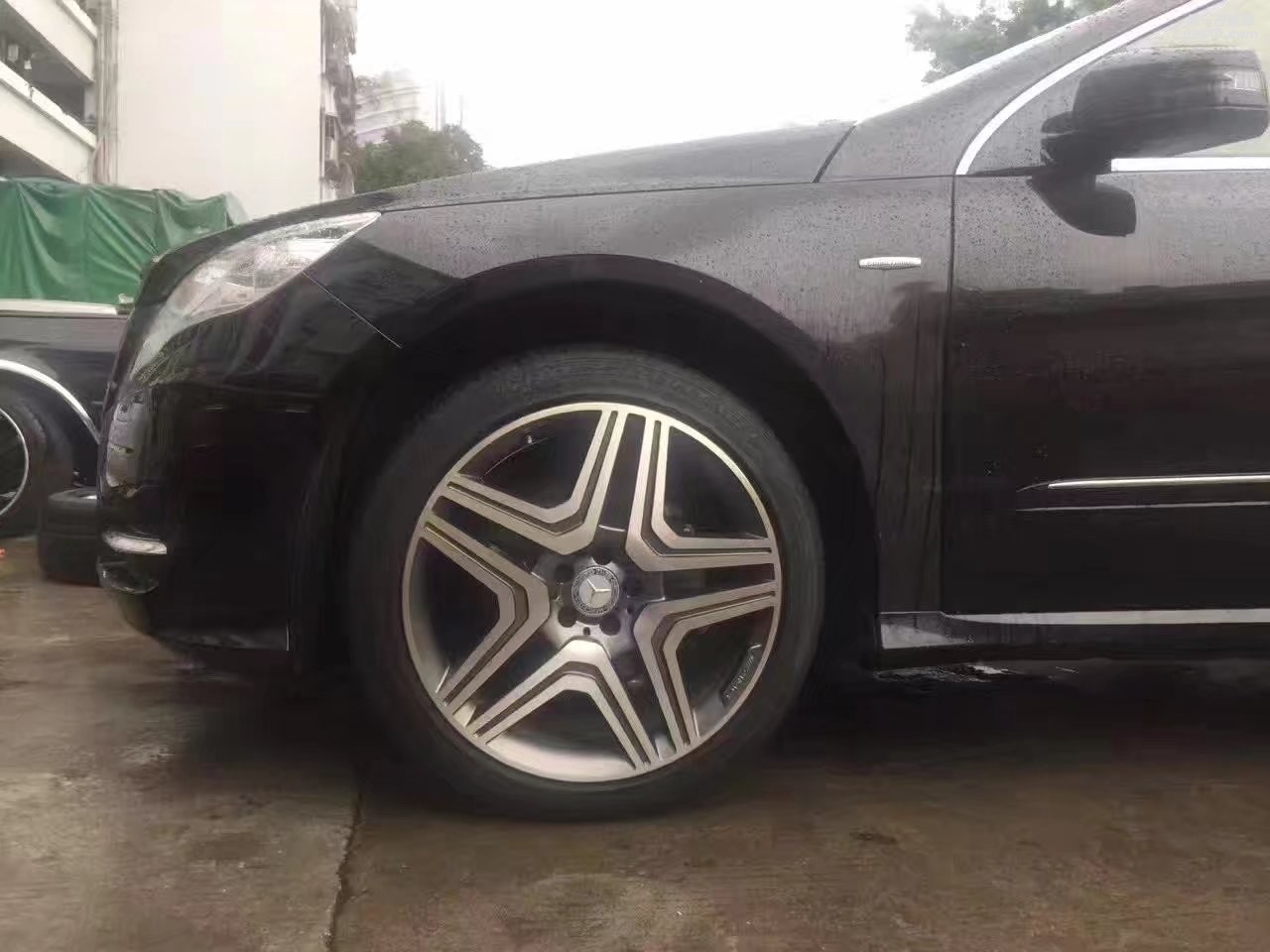 奔馳，換 原裝 21寸 AMG 完工！