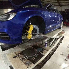 奧迪S3上布雷博GT6龍鱗剎車盤套裝