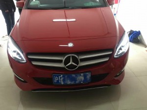 4/20 今天來(lái)車改裝B200盲點(diǎn)輔助案例