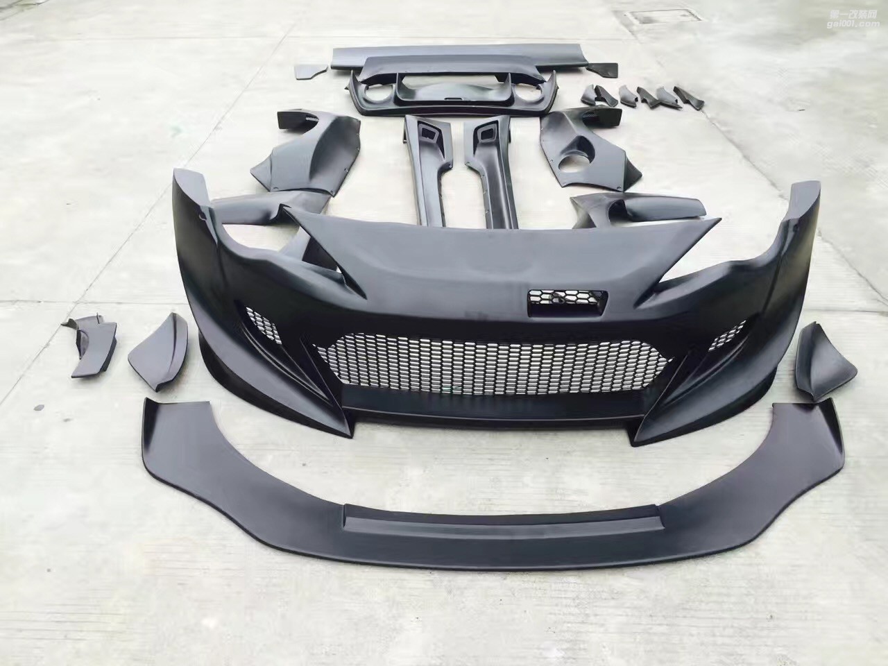 豐田86三代火箭兔寬體