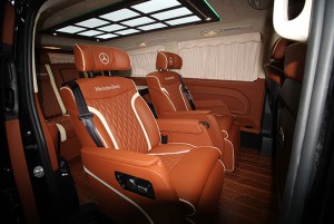 【威霆改裝】奔馳威霆改裝電動門|威霆商務(wù)車改裝圖片