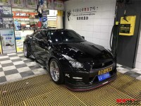 日產(chǎn)GTR改裝LB寬體尾翼 葉子板碳纖維后唇大包圍套件