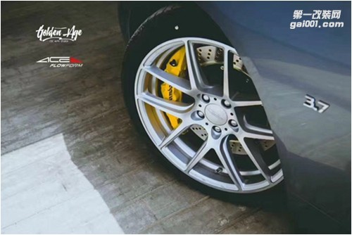 海亞：英菲尼迪 Q5O 改裝brembo GT6 全原裝剎車套件