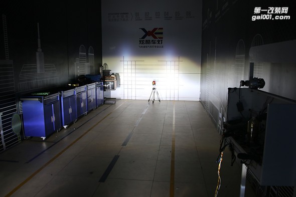 奧迪A4L汽車大燈改裝海拉5透鏡霧燈雙光透鏡氙氣燈