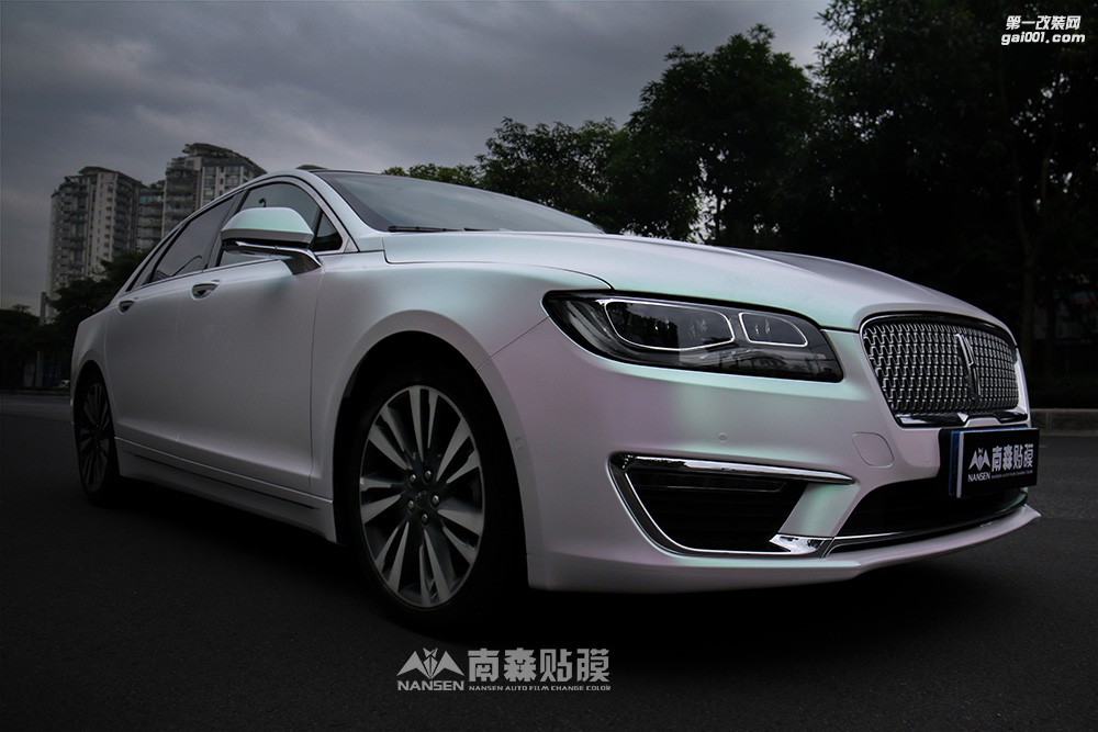 如何正確選擇高質(zhì)量的車身改色膜