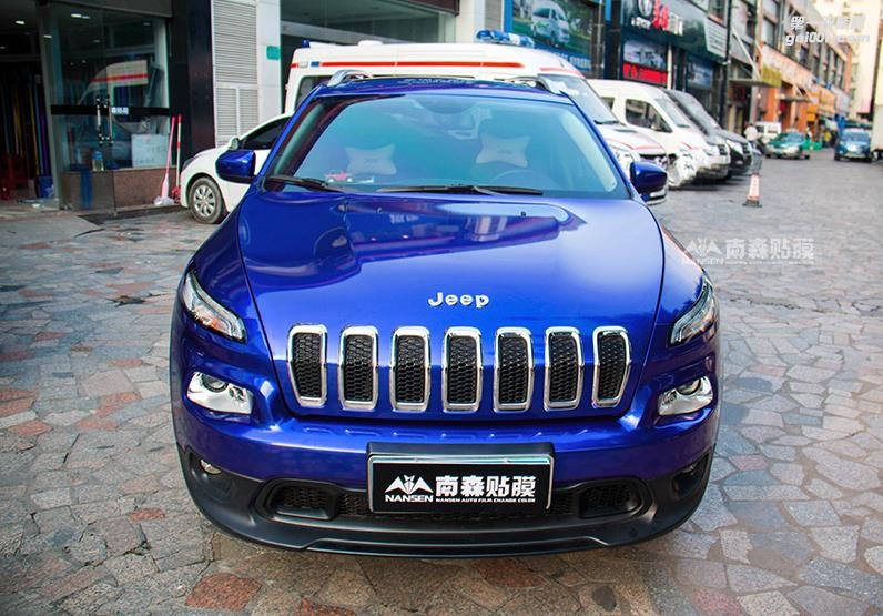吉普自由光車身改色貼膜亮面金屬藍(lán)