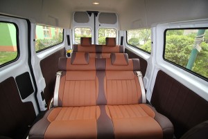 【銀豐出品】福特全順改裝房車，實用簡單舒適！