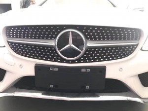 奔馳C coupe,原廠翻蓋后視，滿天星鏡面大標，四出~