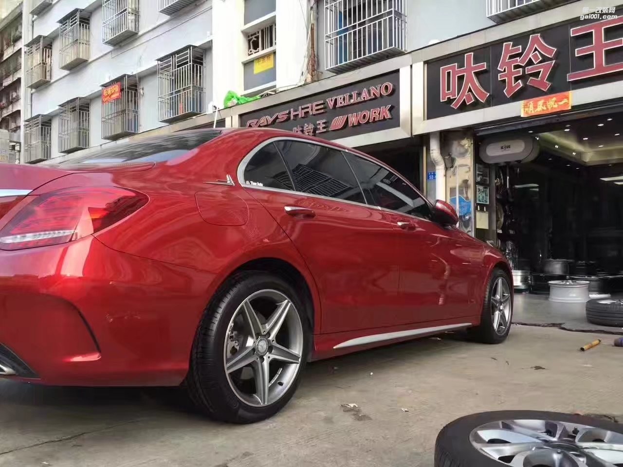 奔馳，換 原裝 18寸 AMG 完工！