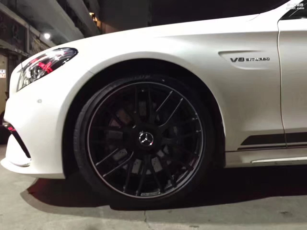 奔馳，換 原廠 C63S  鍛造 19寸，完工！