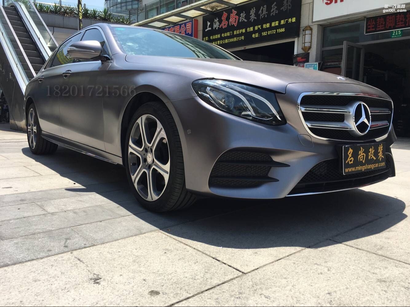 奔馳e級整車改色新款e260全車電光炭灰色【上海名尚改裝】