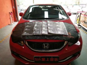 清遠(yuǎn)至上音樂(lè)汽車(chē)音響改裝/本田思域四門(mén)隔音作業(yè)施工展示
