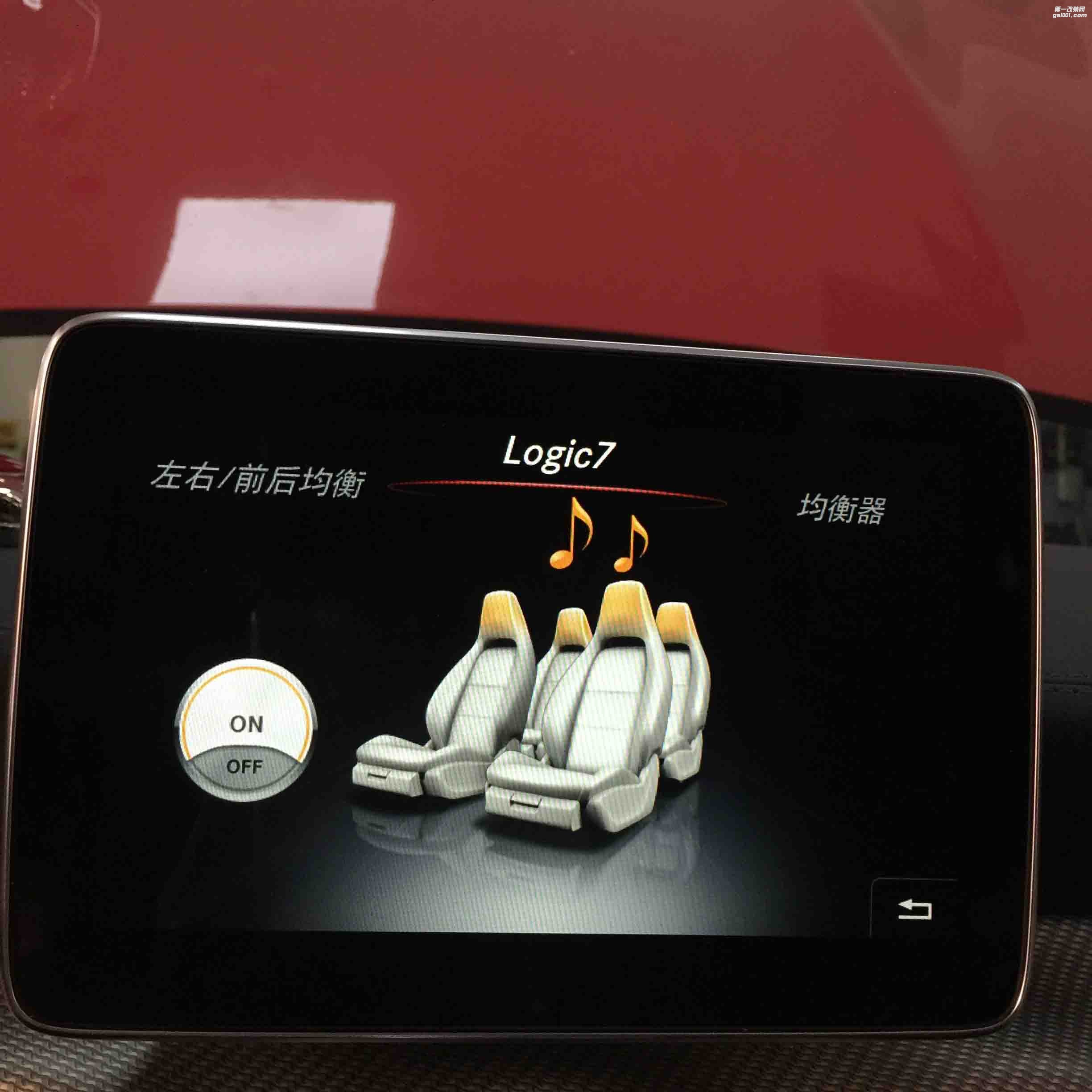 奔馳GLA改裝一鍵啟動(dòng) 原廠哈曼卡頓 十二色氛圍燈 刷carplay