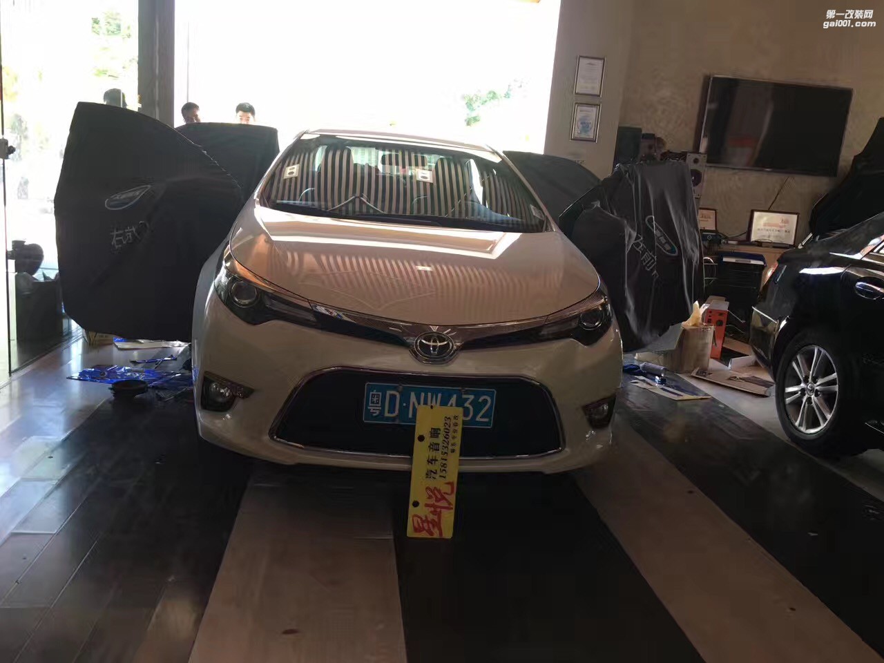 汕頭市星悅汽車音響有限公司豐田雷凌汽車音響改裝4門大能隔音