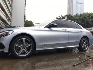 奔馳，換 原裝 18寸 完工！ ????