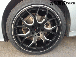 奔馳C200輪轂改裝升級(jí)R19  長(zhǎng)沙大張其轂