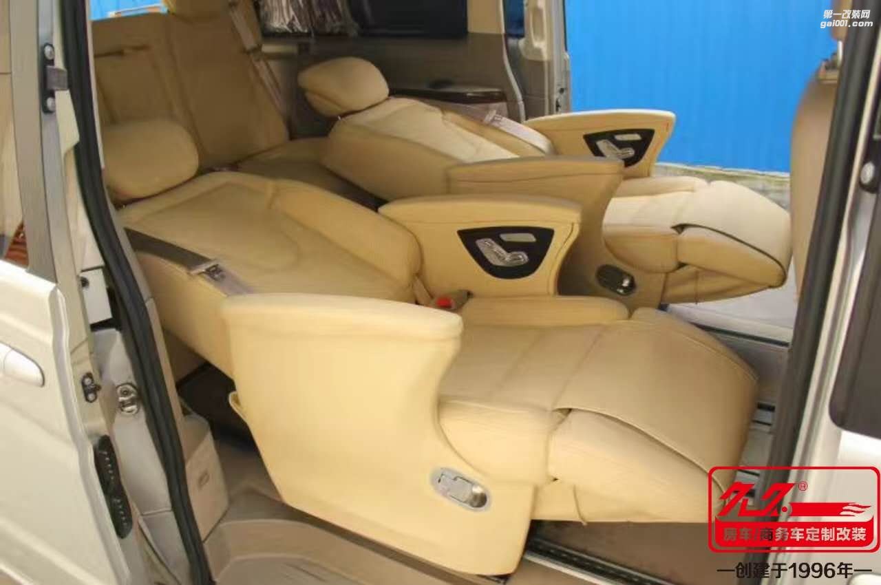 奔馳威霆V260中排航空座椅，仿原廠高配款!
