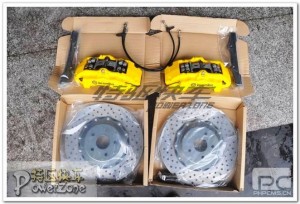 雷克薩斯IS300改裝brembo大六剎車套件