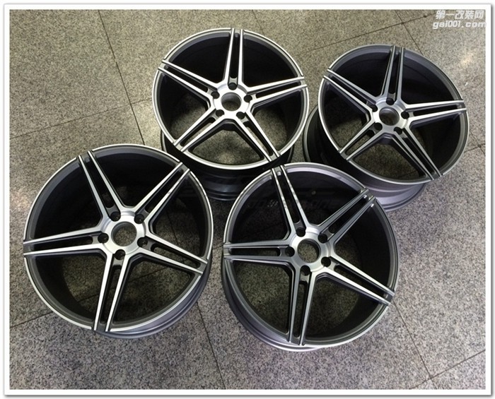 成都奧迪A4L汽車EZ恩佐輪轂改裝