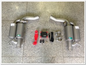 奔馳w205改裝雷鳥左右四出閥門尾段排氣