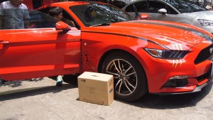 福特野馬豎屏改裝