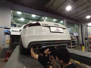 奧迪TTs 上身Armytrix 中尾段排氣