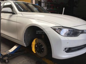 寶馬3系訂制brembo Gt造型前6后4套裝 搭配355mm345mm定制全浮動(dòng)盤(pán)