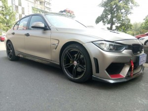 寶馬3系升級(jí)19寸私人定制法拉利款鍛造輪轂