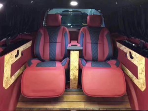 頭等艙定制 ——林肯領(lǐng)航員豪華內(nèi)飾超越勞斯萊斯