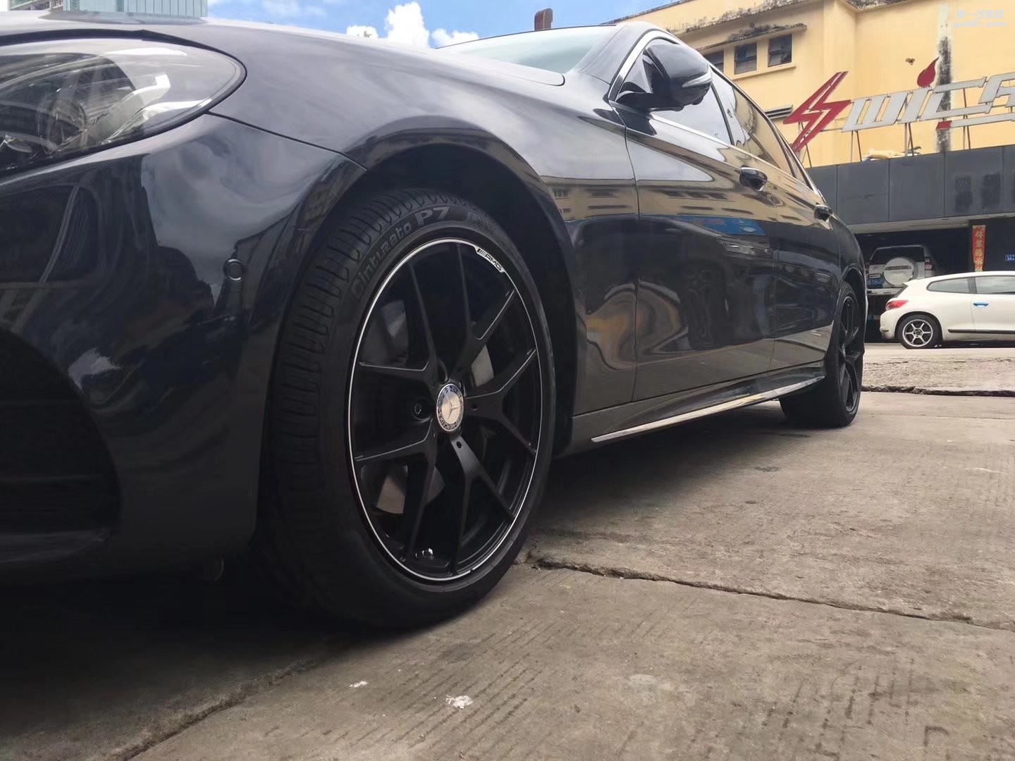 奔馳，換 全新 19寸 原裝 AMG 完工！