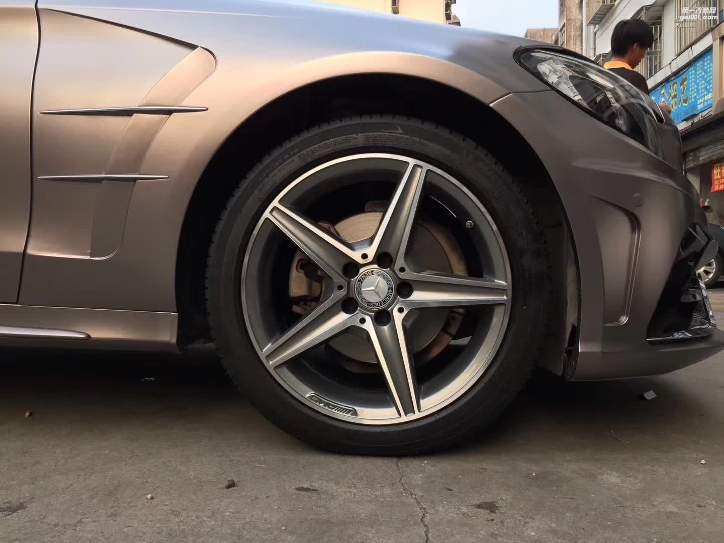 奔馳，換 原裝 18寸 AMG 完工！