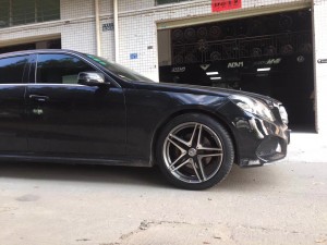 奔馳，換原裝 19寸 C63 AMG 完工！