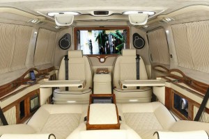 沒有完美只有殘缺美的改裝——奔馳威霆“溫馨”內(nèi)飾