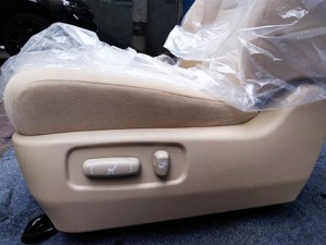 蘭德酷陸澤電動座椅改裝--成都威威車改