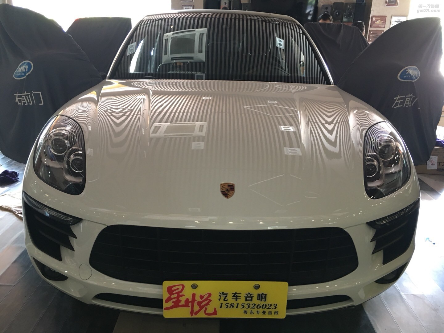 汕頭保時(shí)捷卡宴汽車汕頭市星悅汽車音響改裝四門大能紅派隔音處理方案擺脫噪音的騷擾