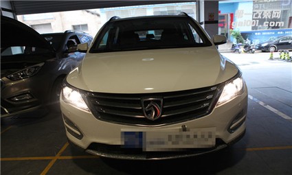 車燈升級(jí)方案，寶駿560改雙光透鏡，柳州改燈到振翔