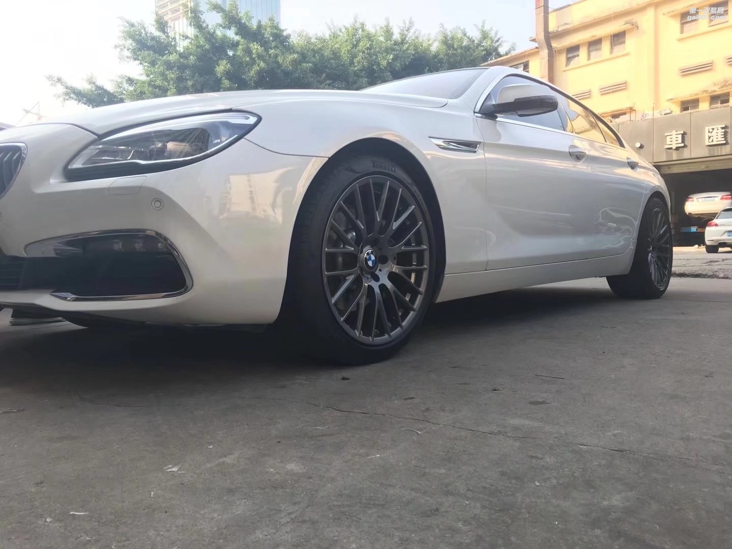 寶馬，換 20寸 完工！