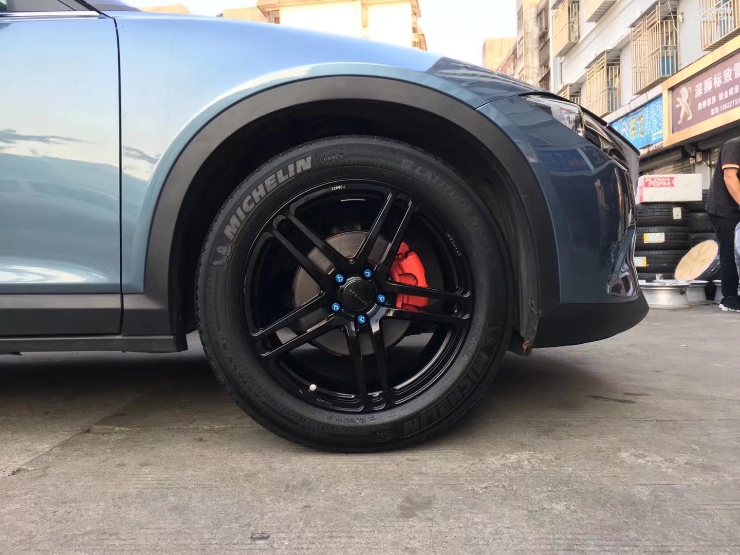馬自達(dá)，換 prodrive  19寸 完工！