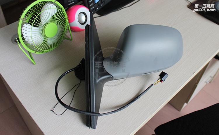 貴陽(yáng)奧迪A4后視鏡折疊升級(jí)原廠電動(dòng)折疊后視鏡