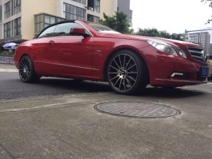 12款奔馳E260敞篷 E300 E320 E400升級(jí)19寸改裝輪轂輪胎